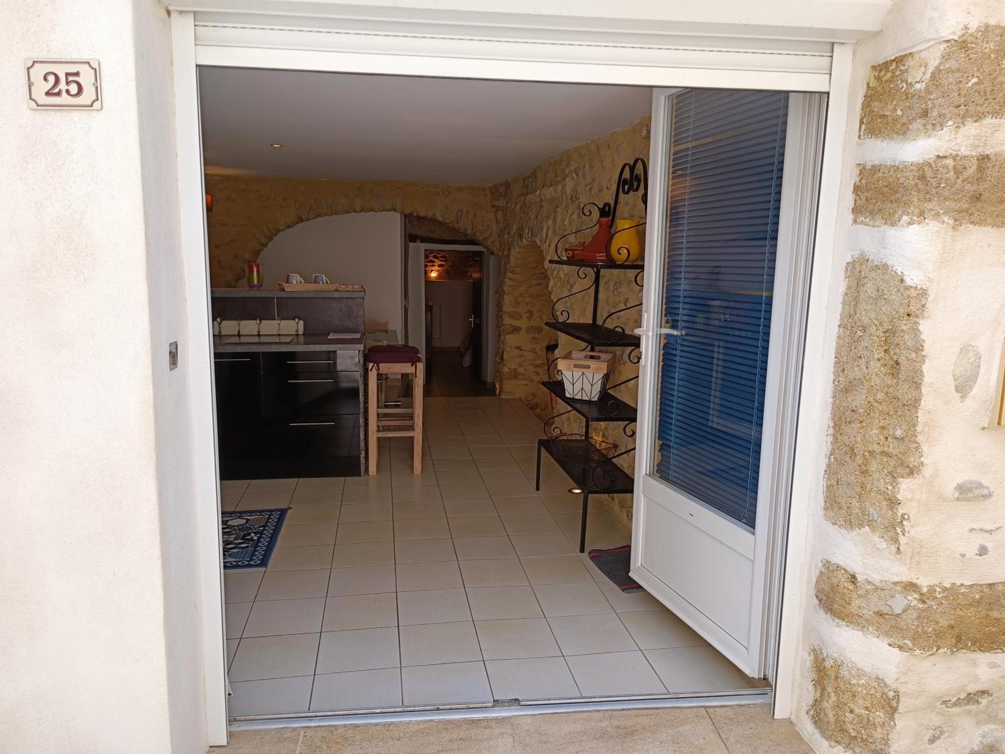 Entre Vignes Et Oliviers Apartment *